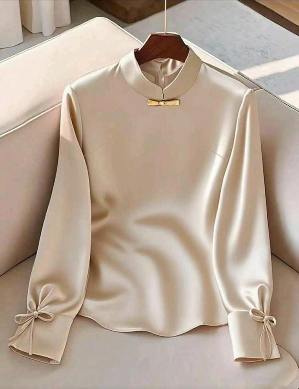 بلوزة نسائية صيفية