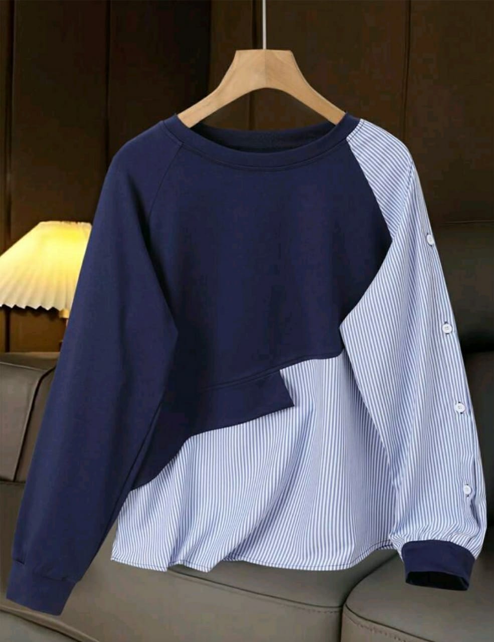 بلوزة نسائية ربيعية