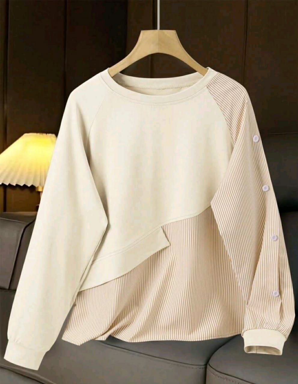 بلوزة نسائية ربيعية