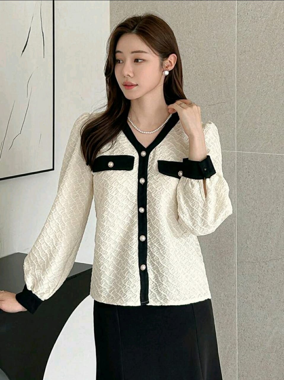 بلوزة نسائية خريفية