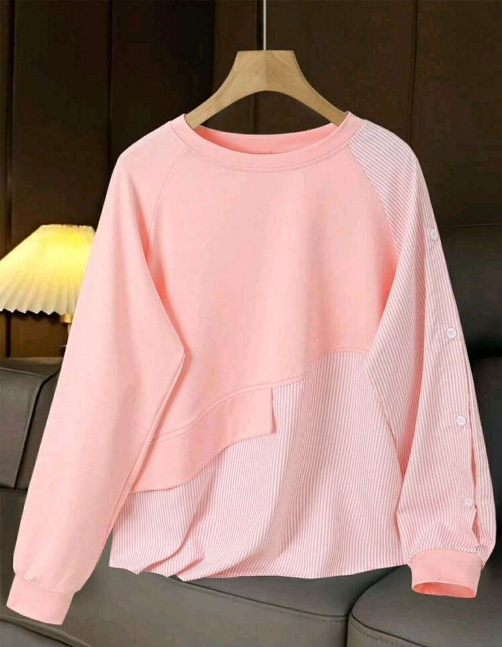 بلوزة نسائية ربيعية